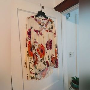 NWT ODDY FLORAL BOHO TOP XL
